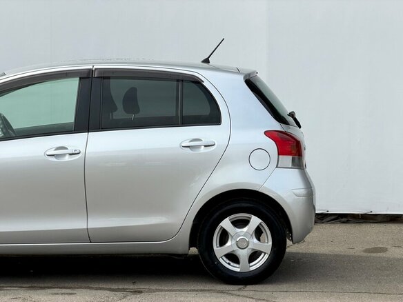 2009 Toyota Vitz II (XP90), серый - вид 8