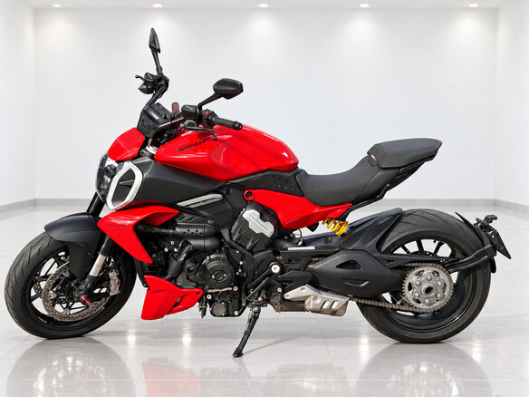 2023 Ducati Diavel V4, красный, 2543676 рублей - вид 3