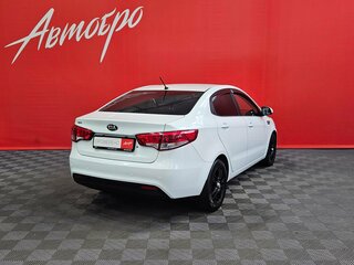 2015 Kia Rio III Рестайлинг, белый, 1000000 рублей, вид 5