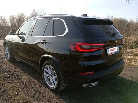 2021 BMW X5 25d IV (G05/G18), чёрный, 5350000 рублей - вид 3