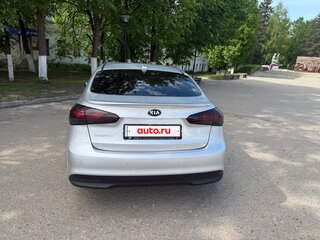 2017 Kia Cerato III Рестайлинг (Classic), серебристый, 1330000 рублей, вид 3