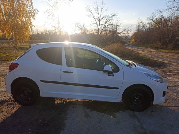 2010 Peugeot 207 I Рестайлинг, белый, 480000 рублей - вид 12