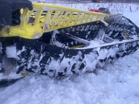 2016 BRP Ski-Doo Summit 800, жёлтый, 700000 рублей, вид 5