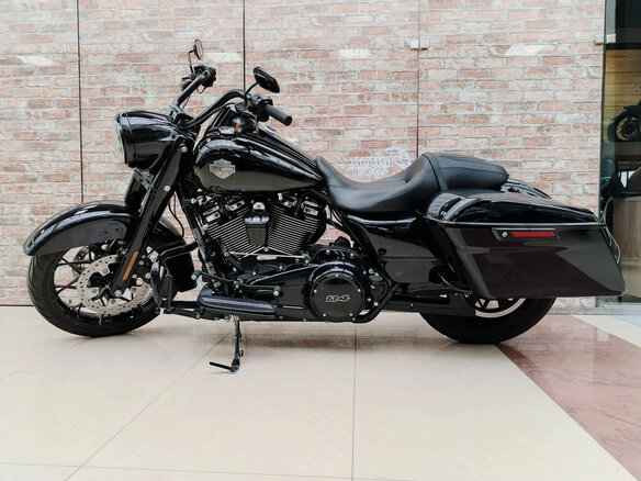 2021 Harley-Davidson Road King, чёрный, 1690000 рублей - вид 1