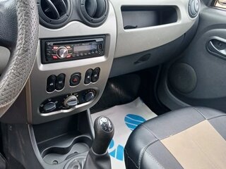 2011 Renault Sandero I, чёрный, 440000 рублей, вид 5