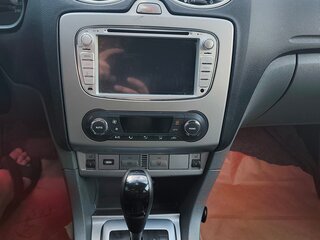 2010 Ford Focus II Рестайлинг, серый, 620000 рублей, вид 5
