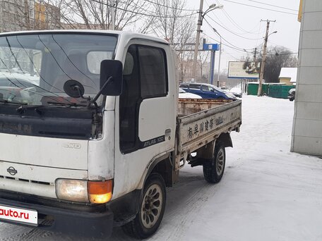 1993 Nissan Atlas, белый, 700000 рублей, вид 2