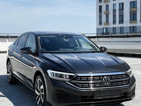 2023 Volkswagen Sagitar III Рестайлинг, серебристый, 1740000 рублей, вид 3