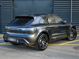 2026 Porsche Macan I Рестайлинг 2, серый, 13490000 рублей, вид 4