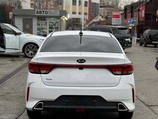2021 Kia Rio IV Рестайлинг, белый, 1890000 рублей, вид 5