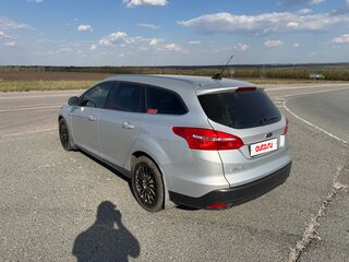 2017 Ford Focus III Рестайлинг, серебристый, 920000 рублей, вид 4