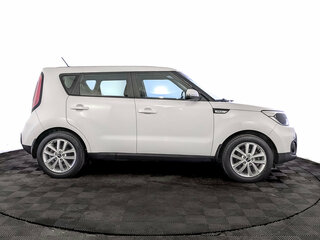 2019 Kia Soul II Рестайлинг, белый, 1715000 рублей, вид 4