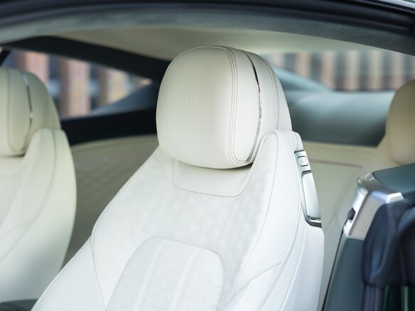 2025 Bentley Continental GT Speed IV, зелёный - вид 26