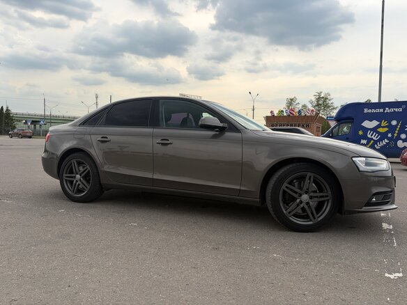 2015 Audi A4 IV (B8) Рестайлинг, коричневый, 1700000 рублей - вид 2