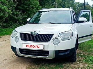2012 Skoda Yeti I, белый, 700000 рублей, вид 2