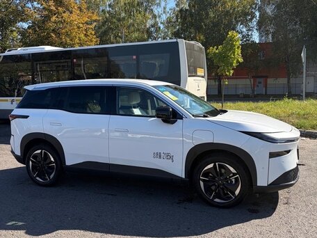 2026 Toyota bZ3X 58.3 kWh, белый, 2930000 рублей, вид 3