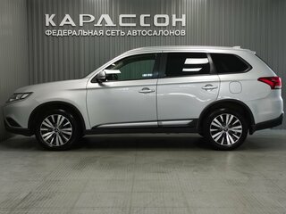 2021 Mitsubishi Outlander III Рестайлинг 3, серый, 2700000 рублей, вид 5