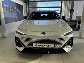 2024 Changan UNI-V I, белый, 3329900 рублей, вид 3