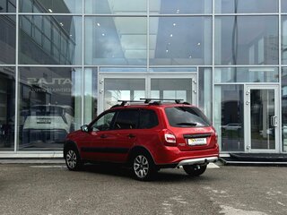 2022 Lada (ВАЗ) Granta Cross I Рестайлинг, красный, 670000 рублей, вид 4