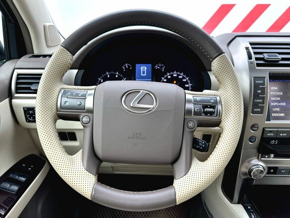 2014 Lexus GX 460 II Рестайлинг, белый, 3880000 рублей - вид 10