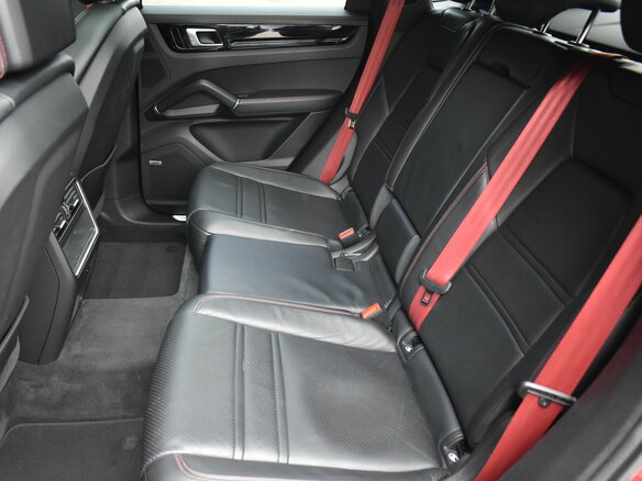 2021 Porsche Cayenne Coupé III, красный, 9100000 рублей - вид 16