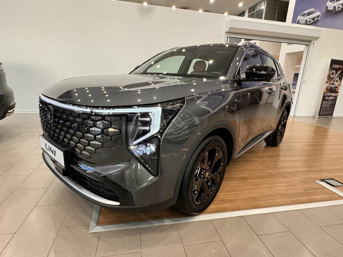 Открыть фотографии: Changan UNI-S I Рестайлинг