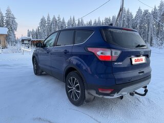 2017 Ford Kuga II Рестайлинг, синий, 1300000 рублей, вид 5