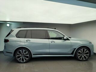 2026 BMW X7 40d I (G07) Рестайлинг, серый, 18650000 рублей, вид 5