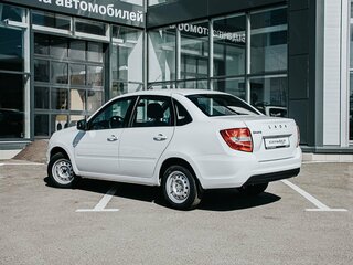 2026 Lada (ВАЗ) Granta I Рестайлинг, белый, 1068000 рублей, вид 4