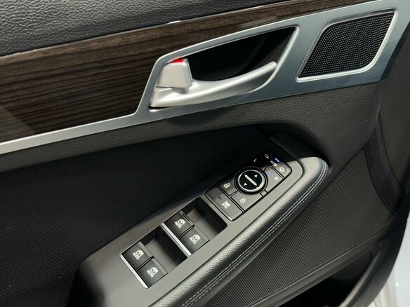 2015 Hyundai Genesis II, белый - вид 15