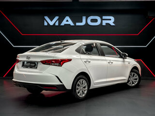 2022 Hyundai Solaris II Рестайлинг, белый, 1695000 рублей, вид 5