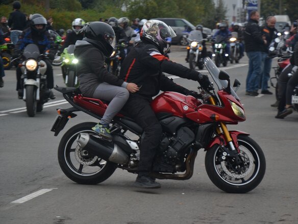 2006 Yamaha FZ1, красный, 470000 рублей - вид 8