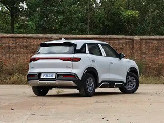 2026 BYD Yuan Up 45.12 kWh, белый, 1948000 рублей, вид 5