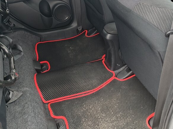 2011 Honda Fit Hybrid II, серый, 850000 рублей - вид 20
