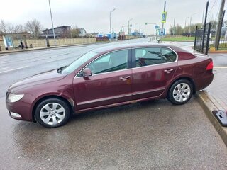 2010 Skoda Superb II, красный, 750000 рублей, вид 3