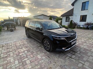 2022 Kia Carnival IV, чёрный, 3550000 рублей, вид 2