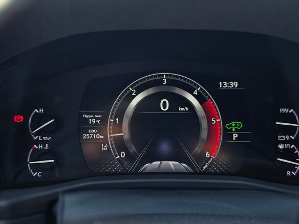 2022 Lexus LX 500d IV, чёрный, 15400000 рублей - вид 5