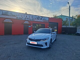 2017 Kia Optima IV, белый, 1850000 рублей, вид 3