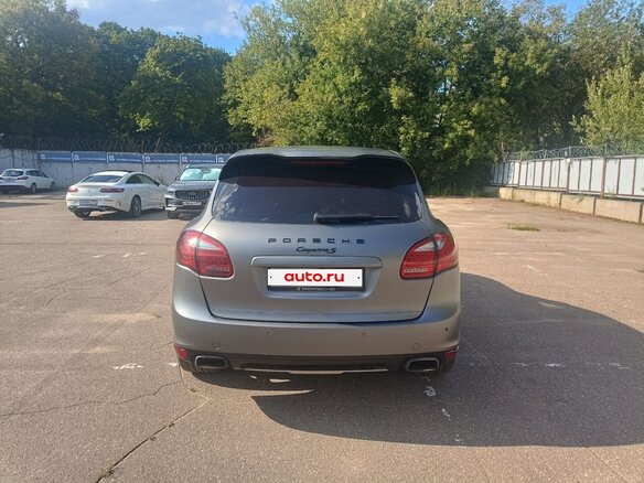 2010 Porsche Cayenne S II (958), серый, 2000000 рублей - вид 4