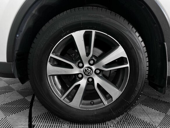 2018 Toyota RAV4 IV (XA40) Рестайлинг, белый - вид 16