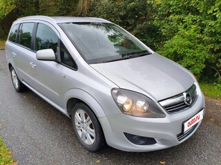 2012 Opel Zafira B Рестайлинг, серебристый, 730000 рублей, вид 3