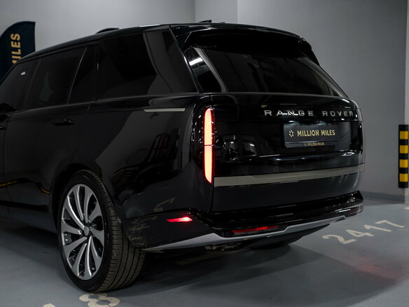2025 Land Rover Range Rover P530 MHEV Long V, чёрный - вид 13