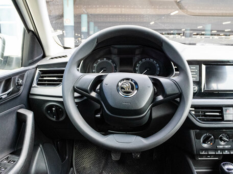 2020 Skoda Rapid II, белый, 1100000 рублей, вид 5