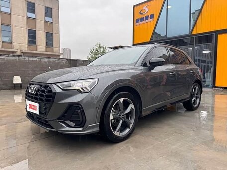 2022 Audi Q3 35 TFSI II (F3), серый, 2620000 рублей, вид 1