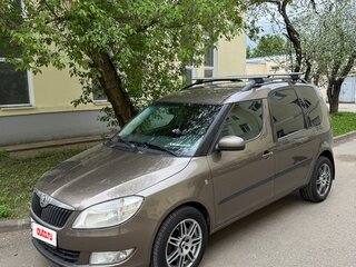 2013 Skoda Roomster I Рестайлинг, коричневый, 1100000 рублей, вид 1