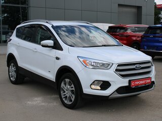 2016 Ford Kuga II Рестайлинг, белый, 1169000 рублей, вид 3