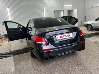2017 Mercedes-Benz E-Класс 200 V (W213, S213, C238), чёрный, 4000000 рублей, вид 5