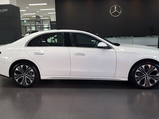 2026 Mercedes-Benz E-Класс 220 d VI (W214, S214), белый, 7690000 рублей, вид 5