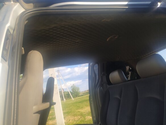 2003 Dodge Caravan 4-speed IV, серый, 400000 рублей - вид 19