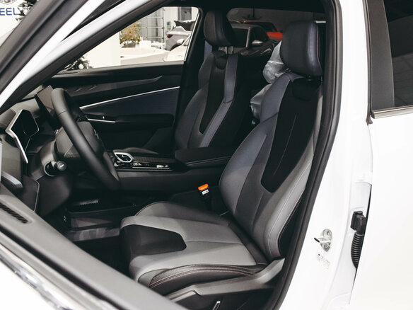 2026 Geely Cityray, белый, 3344990 рублей - вид 15